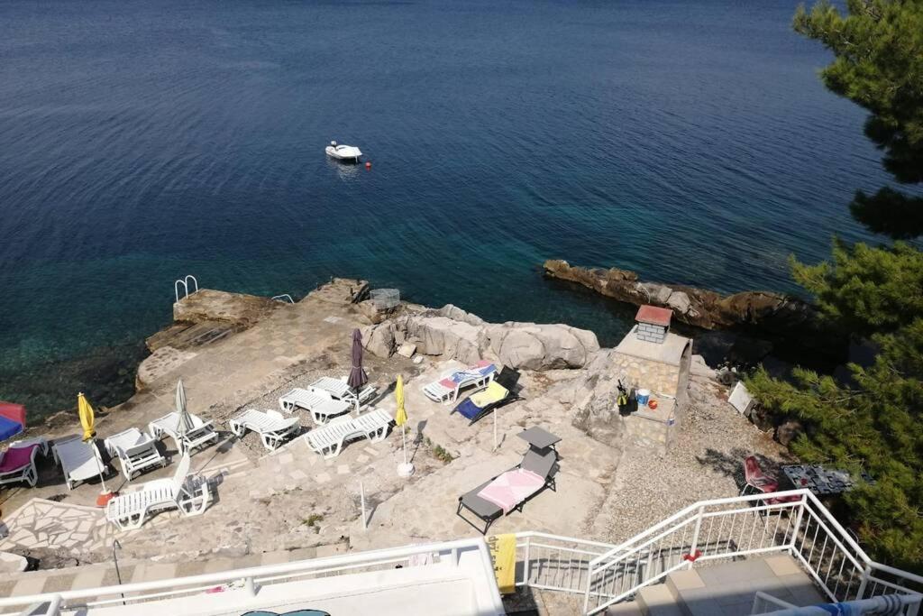 Apartment Lea - Amazing Sea View Сресер Екстериор снимка