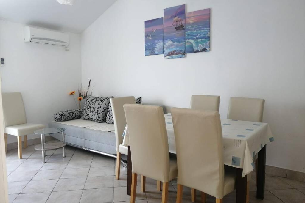 Apartment Lea - Amazing Sea View Сресер Екстериор снимка