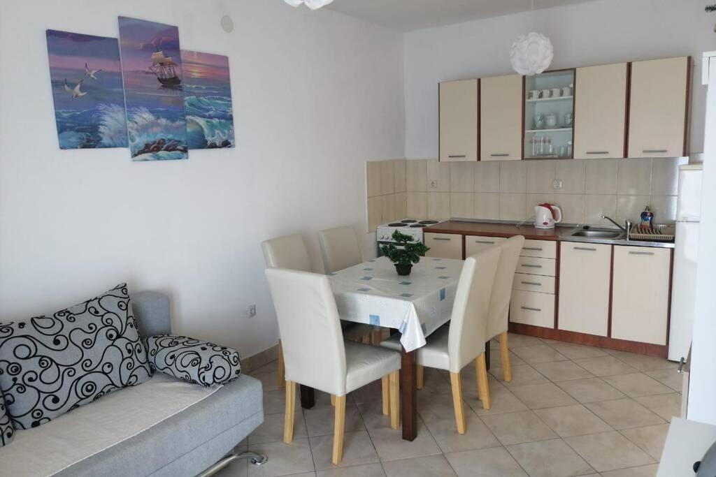 Apartment Lea - Amazing Sea View Сресер Екстериор снимка