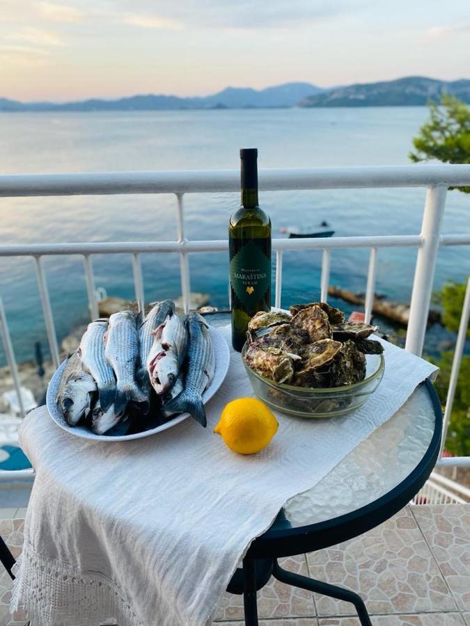 Apartment Lea - Amazing Sea View Сресер Екстериор снимка